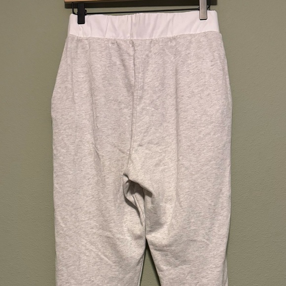 Victoria’s Secret Heather Grey Joggers - Size Medium - Picture 4 of 6